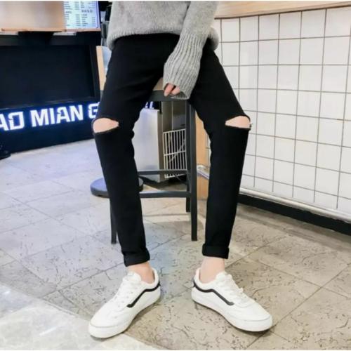 CSURGO Plain Damage Black Stretchable Denim Jeans for Men | Modern Distressed Design | Comfortable and Versatile for Any Casual Occasion | Black | Size-36