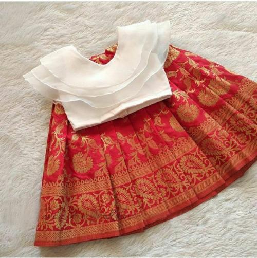 New BabyGirls Red Jacquard Lehenga and White Layered Choli(9-10)