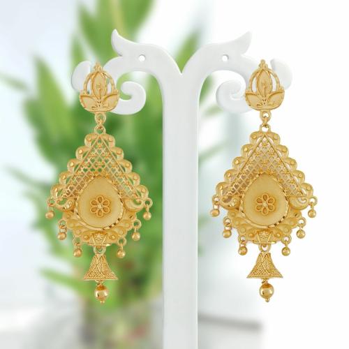 SAVNI Women’s Gold Finish Earrings Chic, Versatile Design for Daily Wear and Celebrations