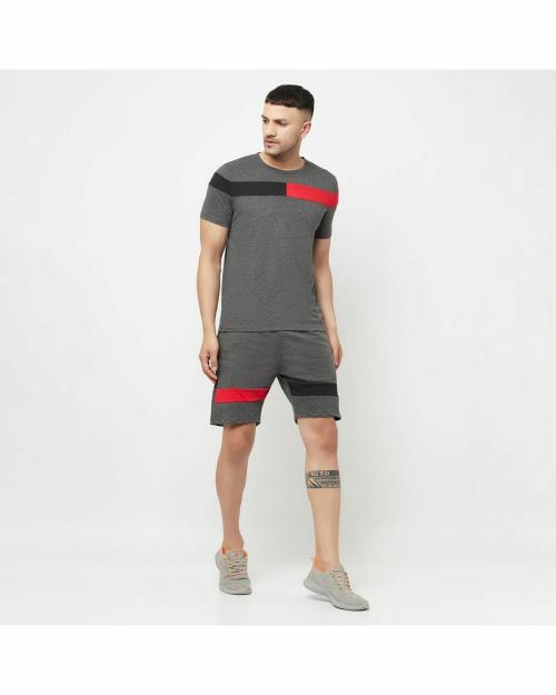 Glito Multicolor Stripes Knee Length Bermuda Shorts & Stripes Half Sleeve T-shirts For Men's