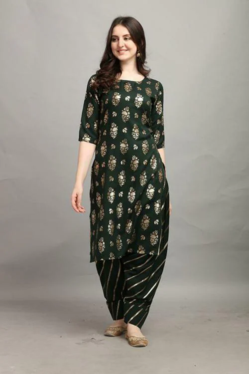 Gufrina Women Green Printed Rayon Kurta and Pyjama Set