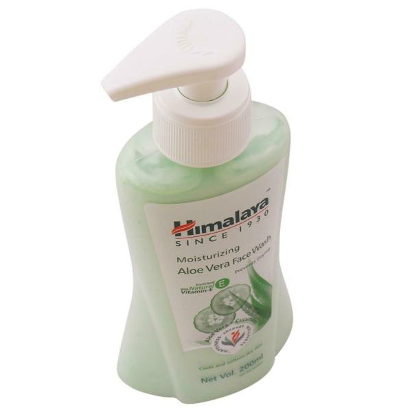 Himalaya Aloe Vera Moisturizing Face Wash for Dry Skin 200 ml JioMart