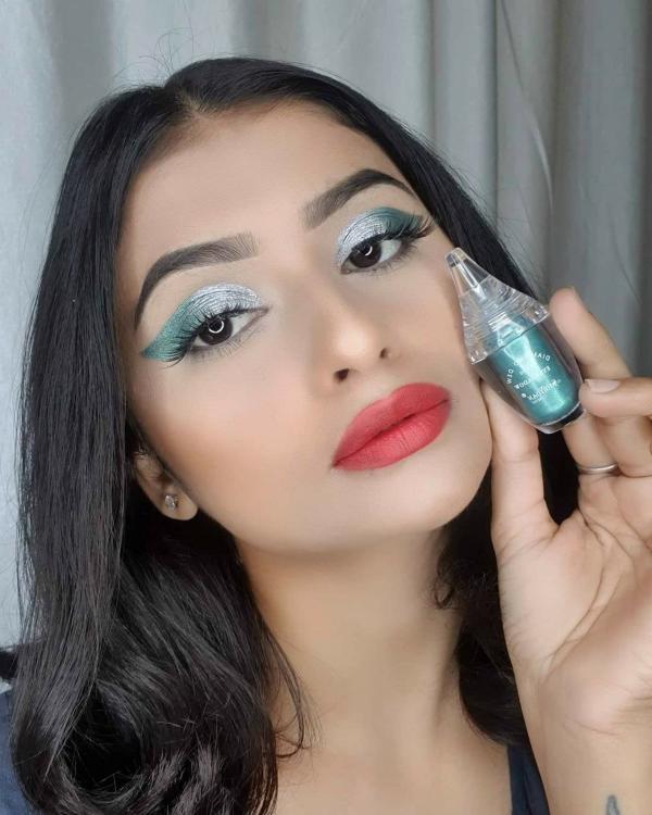 Shryoan Metallic Glitter Liquid Eyeshadow 100G JioMart