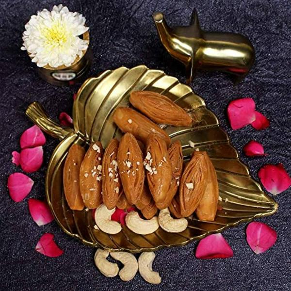 SITARA FOODS Small Tapeswaram Madatha Khaja Sweet 250 gm JioMart