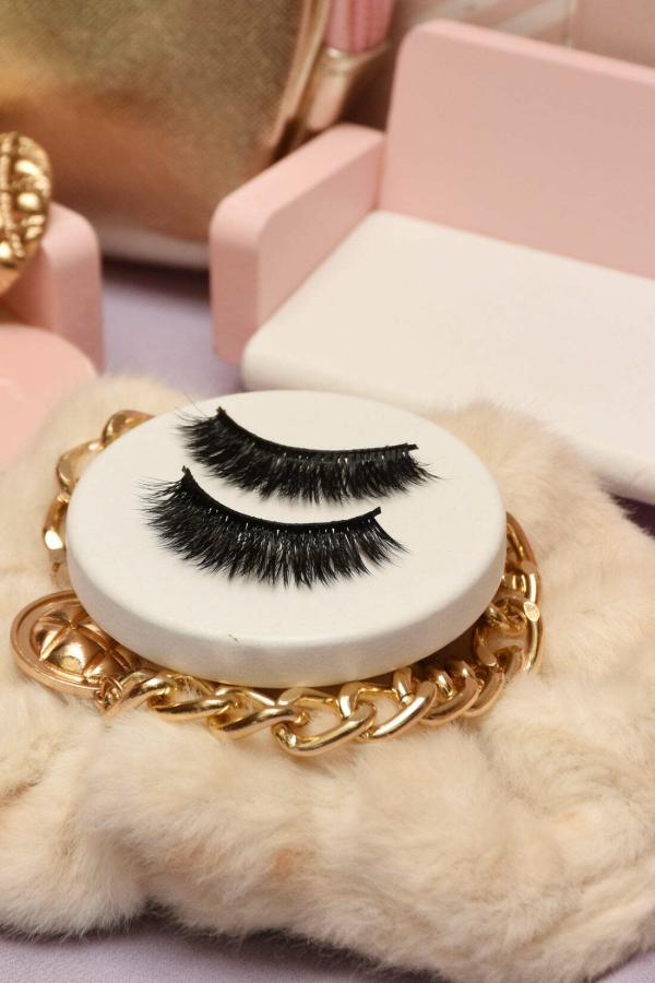 FLIBBERTIGIBBET DOLLY VOLUMINOUS EYE LASHES 1 PAIR JioMart