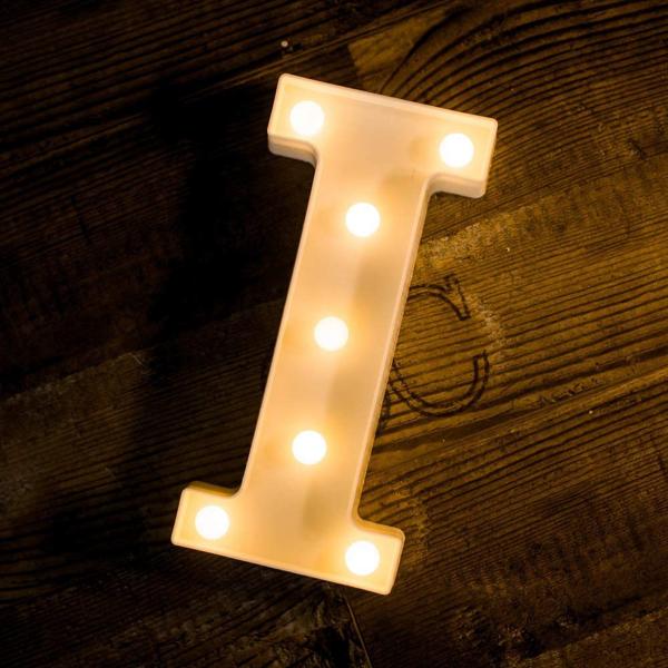 Décoration intérieure Disponible dans les 26 lettres de lalphabet Erthome En plastique blanc Lumière LED en forme de « L » 