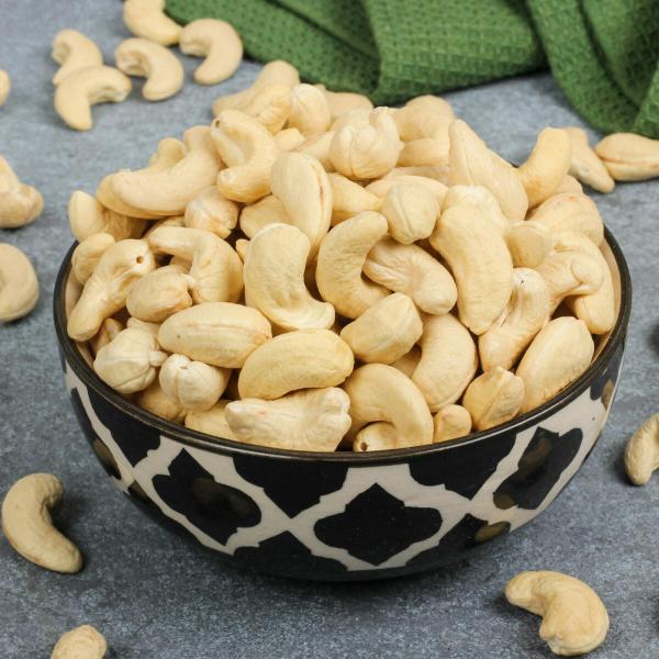 GreenFinity Fresh Premium Whole Plain Cashew Nuts Kaju/Cashew Dry