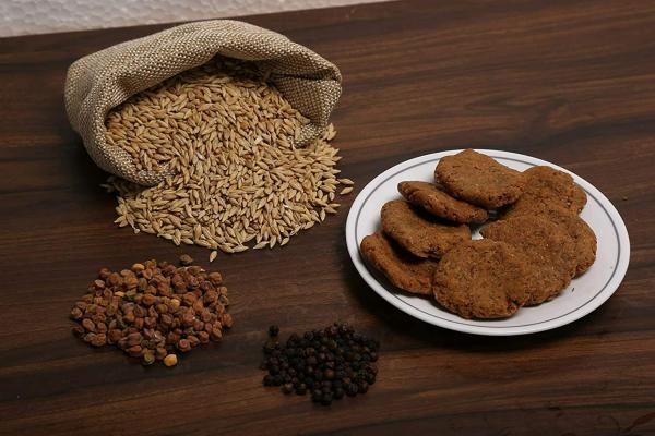 Matratva Organic Multigrain Mathri | Mathri Snacks | Made with 7 ...