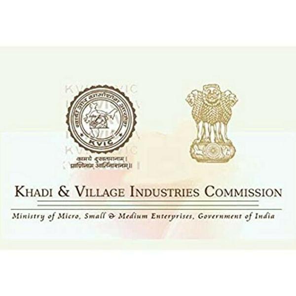 Khadi Shuddha Fenugreek and Currey Leaves Shampoo Paraben Free 210ml