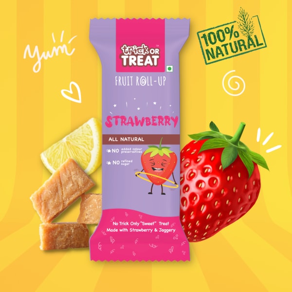 TRICK OR TREAT Fruit RollUp Strawberry Bar 30 Pieces Tasty Treat