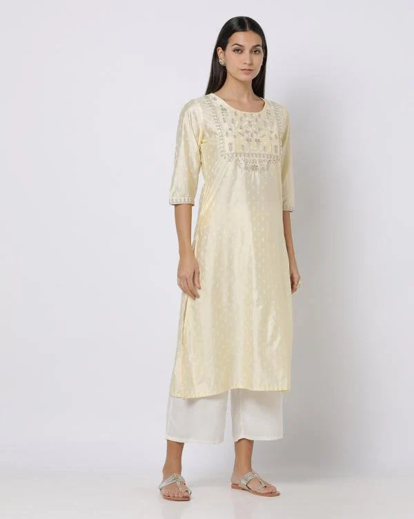 Straight Kurta with Yoke Embroidery JioMart