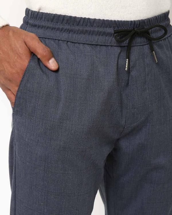 Checked Slim Fit FlatFront Trousers with Insert Pockets JioMart