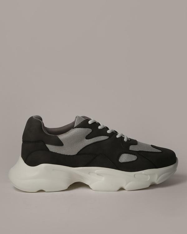 pointed lace up shoes