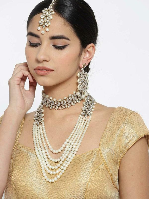 Stylish earrings with maang tikka Clearance