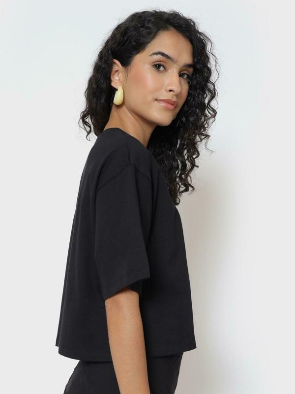 Bewakoof Women's Black BTS Army Graphic Printed Round Neck Short Sleeve