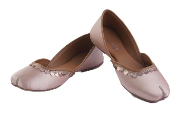 Punjabi Jutti CATBIRD Traditional Lace Work Ethnic Jutis Mojari