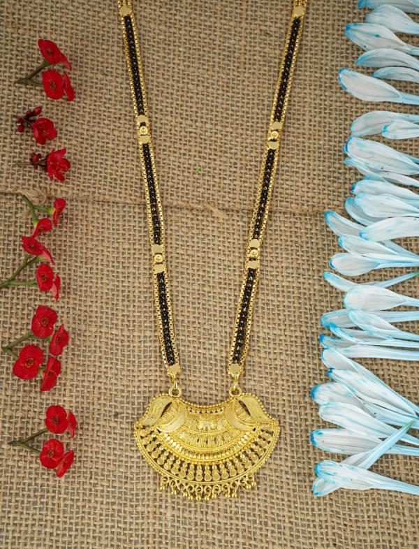 Ramdev Art fashion jewellery Stylish alloy Mangalsutra for Women Copper