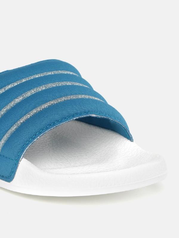 royal blue nike flip flops