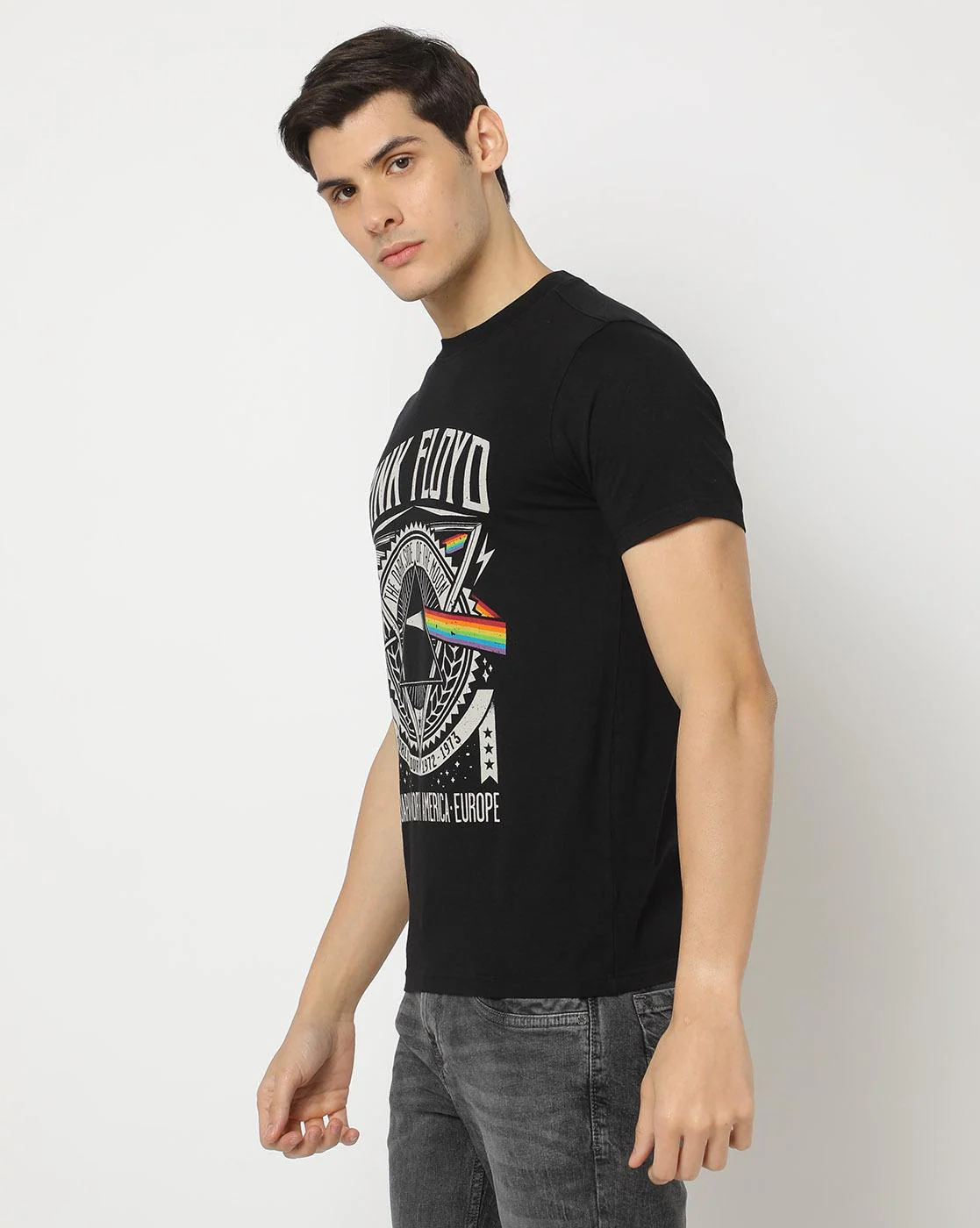 Buy Men Pink Floyd Print Slim Fit Crew-Neck T-Shirt Online