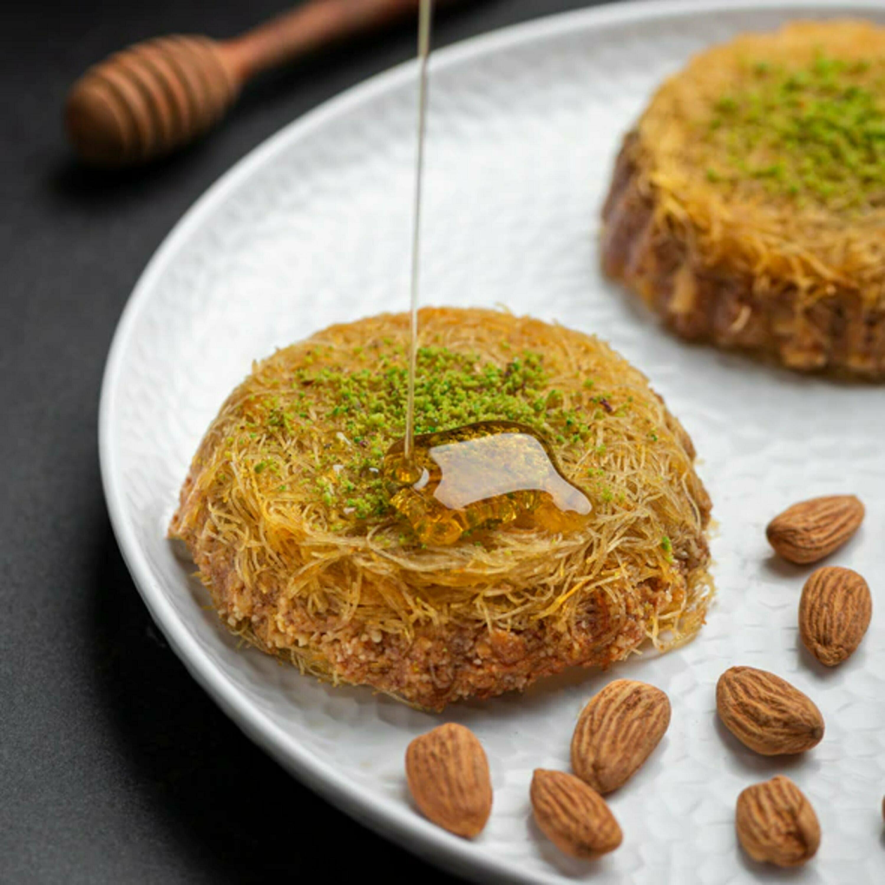 Buy Almond and Milkmaid Kunafa 500g Online at Best Prices in India