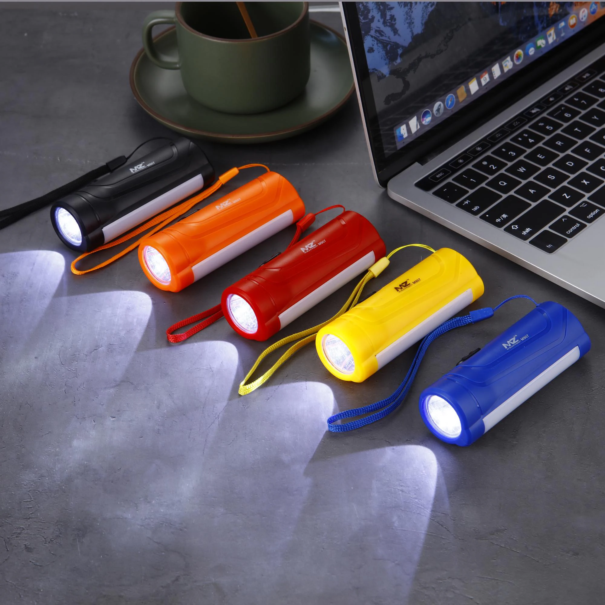 ともき Buy MZ M907 (RECHARGEABLE LED TORCH) 12W Laser + 7 SMD, 1200mAh