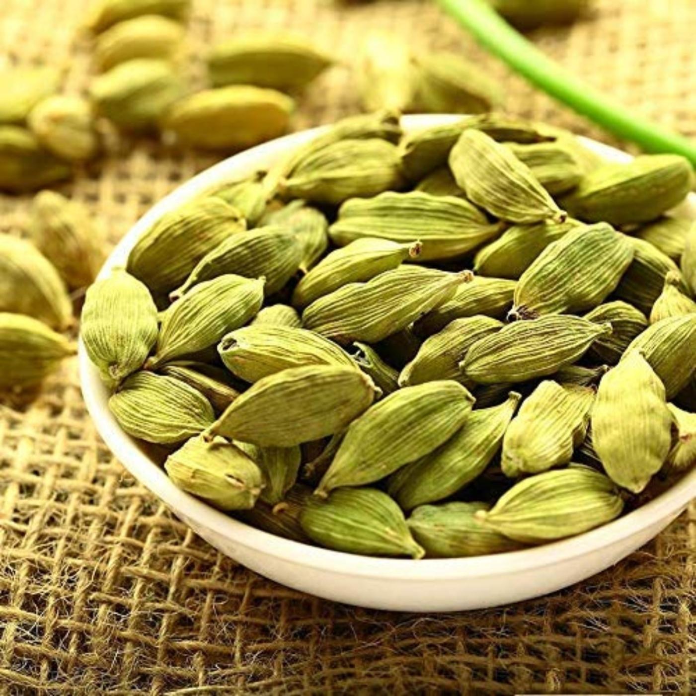 Buy LJL Traders Whole Green Cardamom for Vegetarian 400 g Online